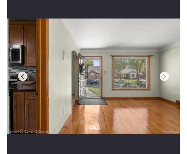 Foto del edificio - 8427 Riverdale St