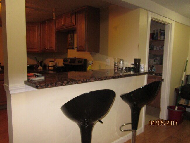 Eating Bar - 21 Court St