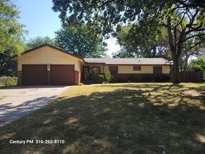 Building Photo - 2440 N Clarence Ave