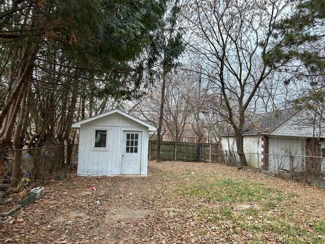 Building Photo - 7283 Minock St