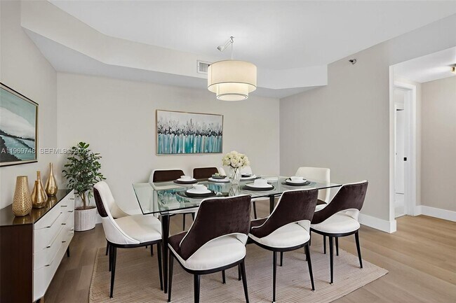 Foto del edificio - 3610 Yacht Club Dr