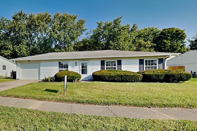 Building Photo - 631 Holiday Dr