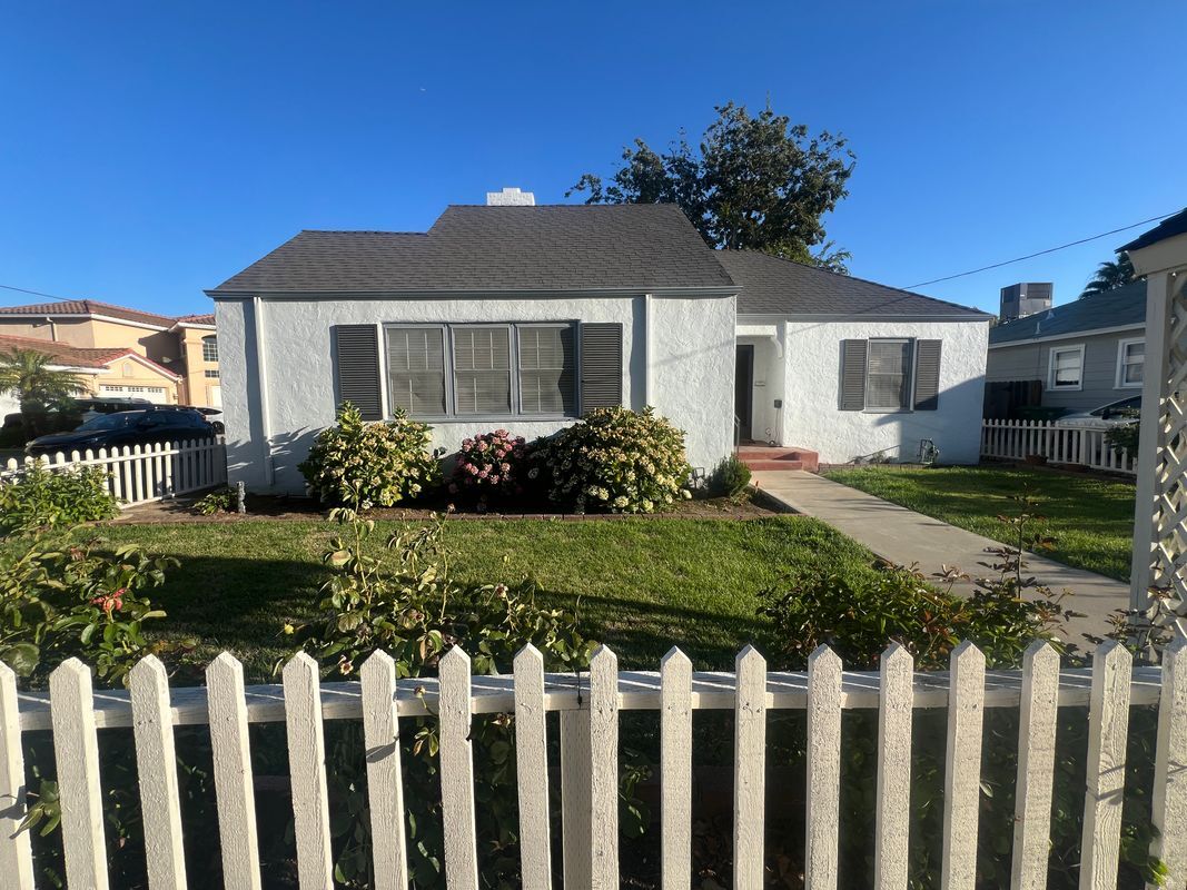 Foto principal - 400 W 10th St