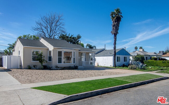 Building Photo - 17638 Welby Way