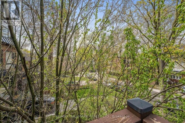 Building Photo - 47 Willow Ave