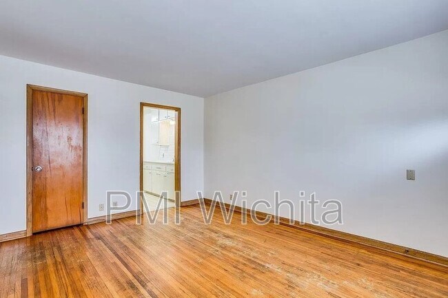 Foto del edificio - 6216 E Lincoln St