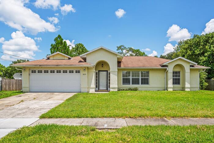 Foto principal - 2835 Gleason Ave