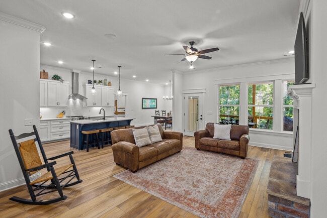 Building Photo - 27 Duxford Cir