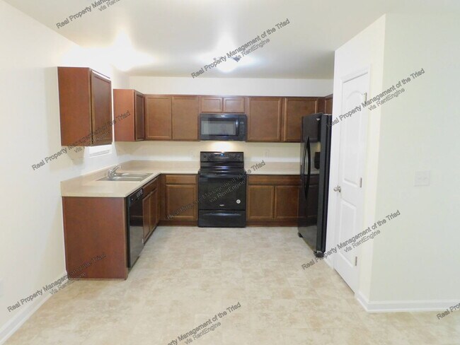 Foto del edificio - 4623 Chapel Ridge Dr