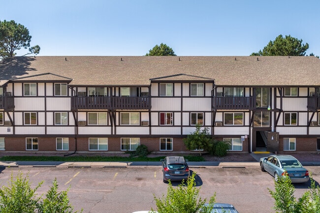 Exterior - Marmont Springs Apartments