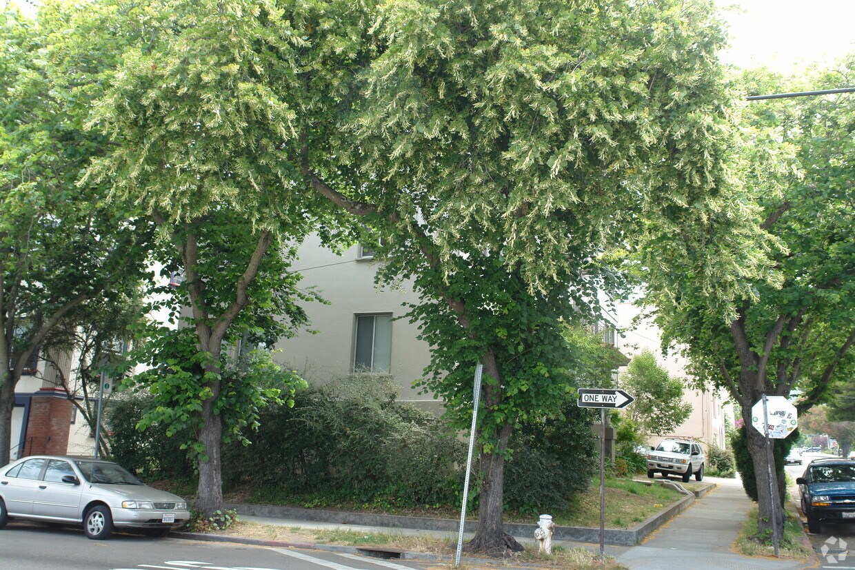 Foto del edificio - 2201 Channing Way