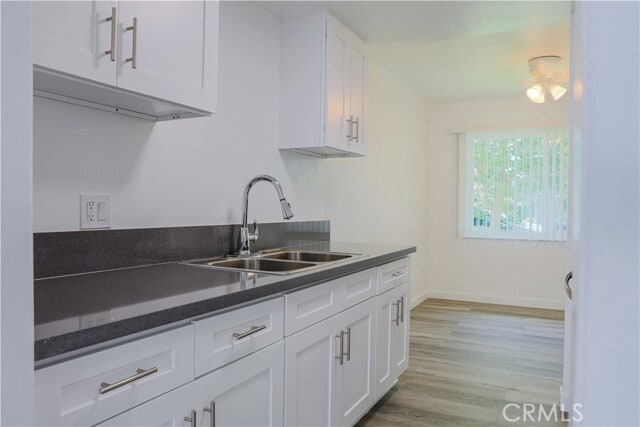 Foto del edificio - 2709 S Baker St