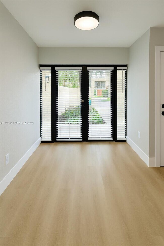 Foto del edificio - 7887 SW 105th Pl