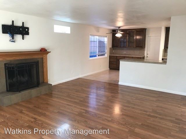 Building Photo - 4 br, 2 bath House - 6090 San Remo Way