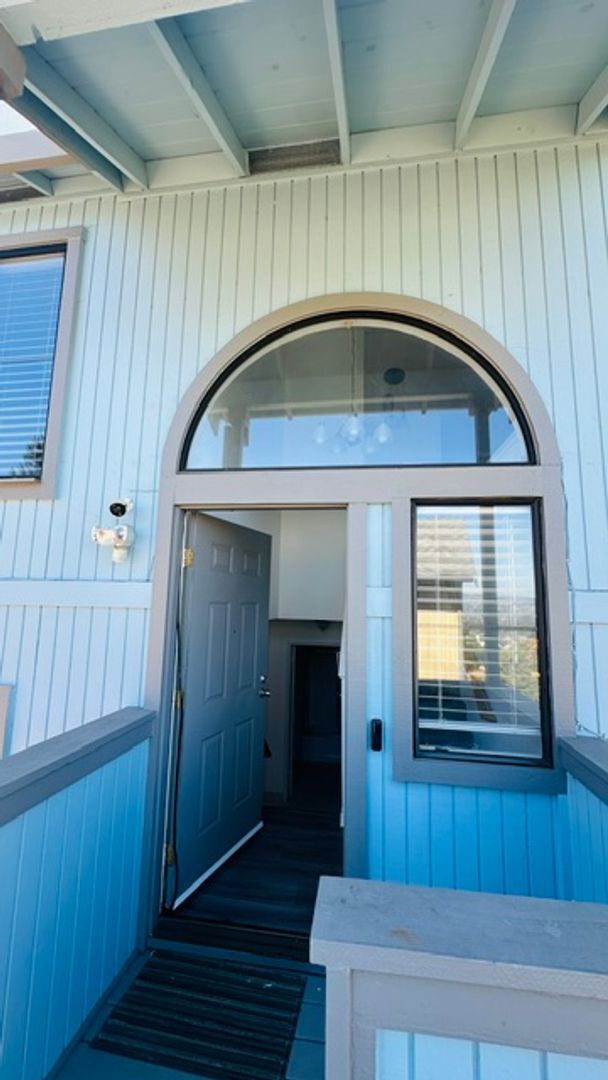 Foto del edificio - 23460 Lakeridge Ave