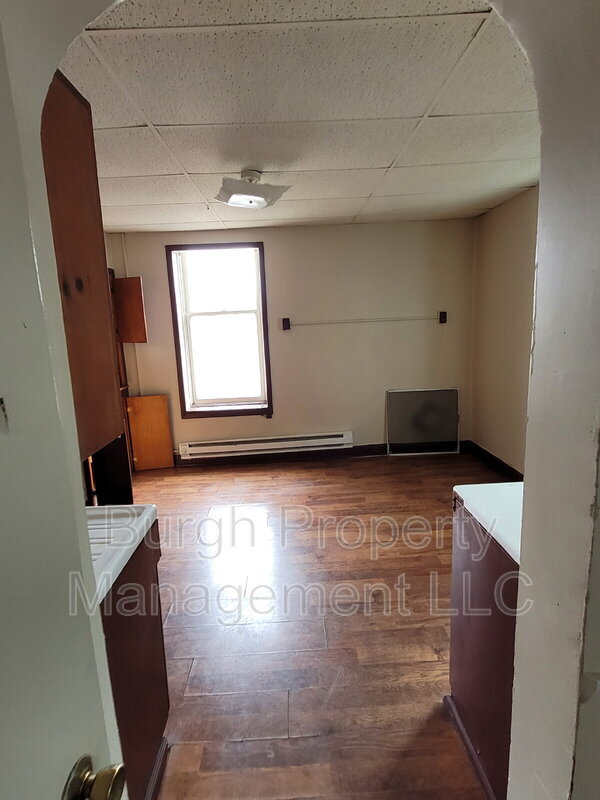 Building Photo - 984 Jefferson Ave