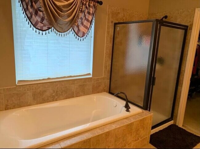 Foto del edificio - 7299 Rolling Meadows Dr