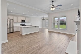Building Photo - 439 Lake Breeze Dr
