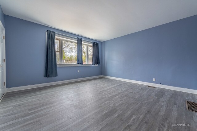 Building Photo - 4858 S Damen Ave
