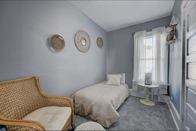 Foto del edificio - 3143-3145 Holton