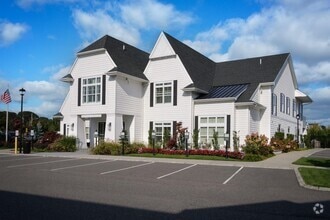 Building Photo - 132 Sutton Ct