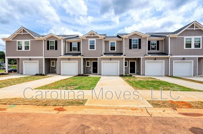 Building Photo - 500 Benoni Pl