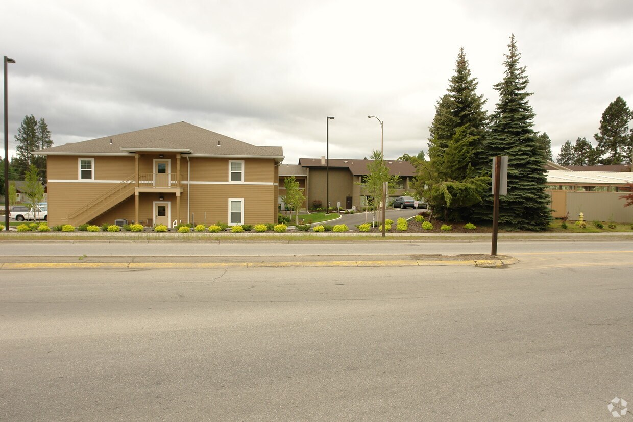 Building Photo - Heritage Place