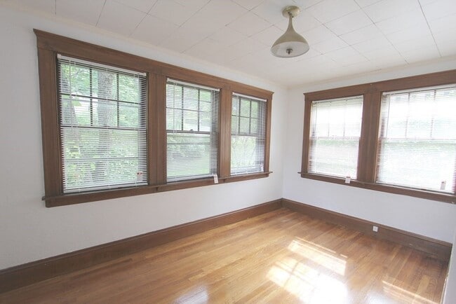 Building Photo - 97 Langdon St