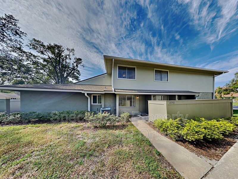 4592 Pheasant Run Dr, Orlando, FL 32808 Condo for Rent in Orlando, FL