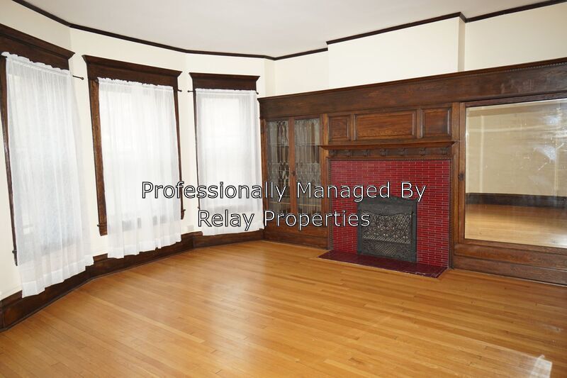 Primary Photo - 61 St Albans St S