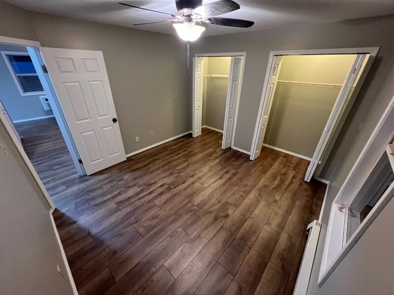 Foto principal - 2100 E 18th St