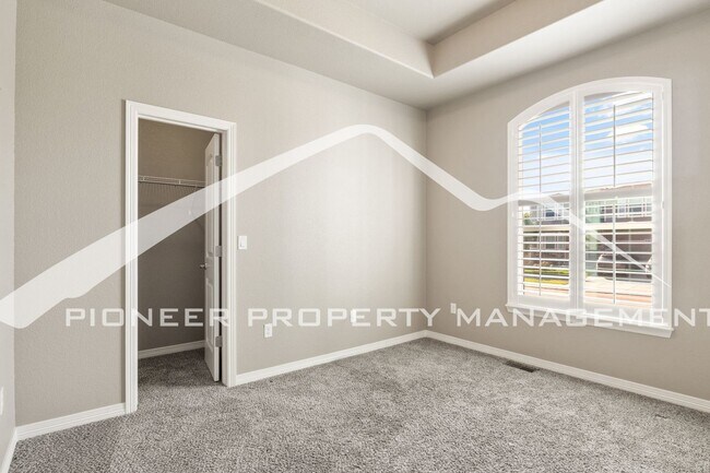 Foto del edificio - Main-Level Living in Desirable Wolf Ranch ...