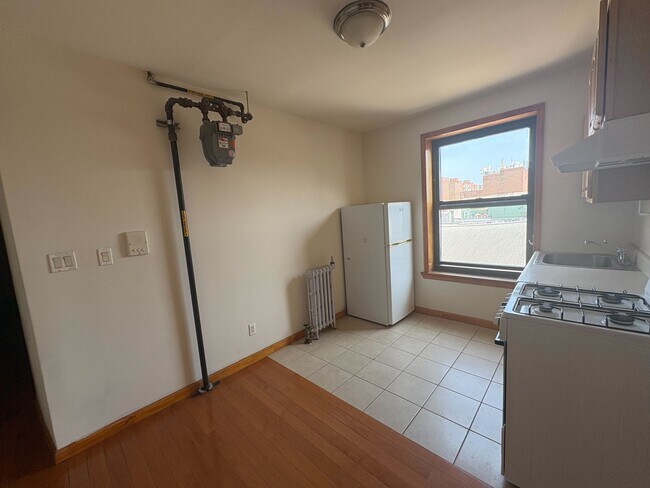 Foto del edificio - 328-330 E 14th St