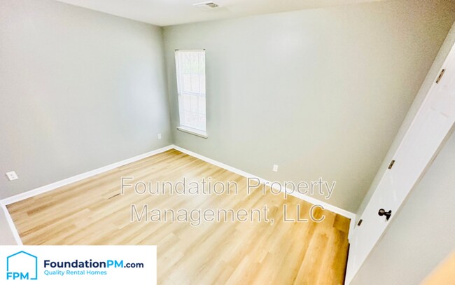 Building Photo - 3964 Dearborn St