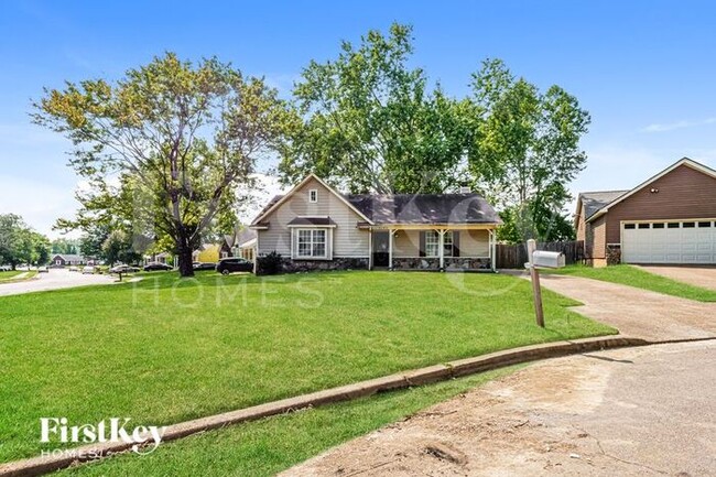 Building Photo - 6045 Holly Heights Cove