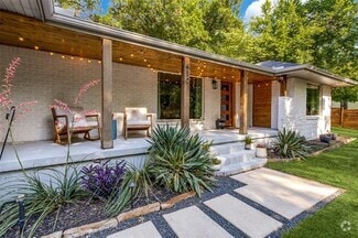 Building Photo - 410 S Ravinia Dr