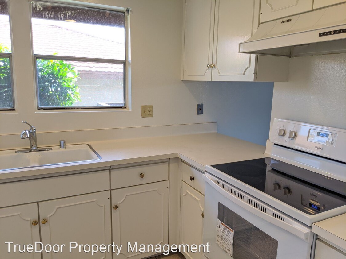 Primary Photo - 3 br, 2 bath House - 2245 Tamarac Lane