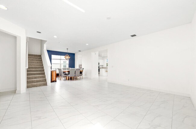 Foto del edificio - 2011 NW Cataluna Cir