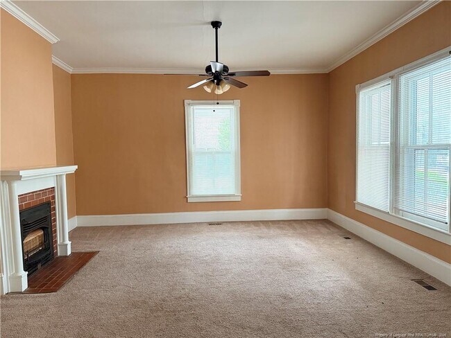 Foto del edificio - 300 Highland Ave