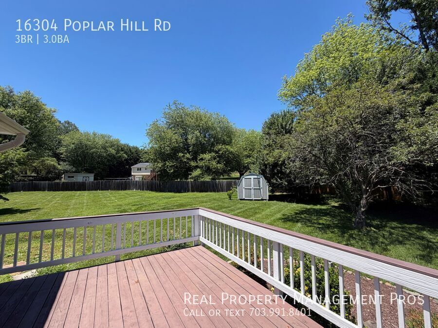 Foto del edificio - 16304 Poplar Hill Rd