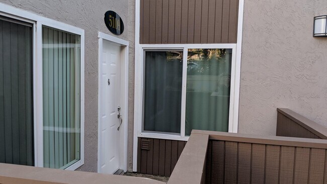 Foto del edificio - 6333 College Grove Way