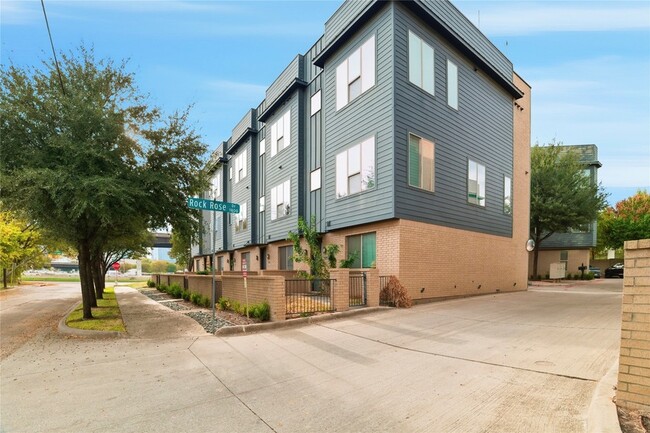Photo - 3008 Zenia Dr Townhome