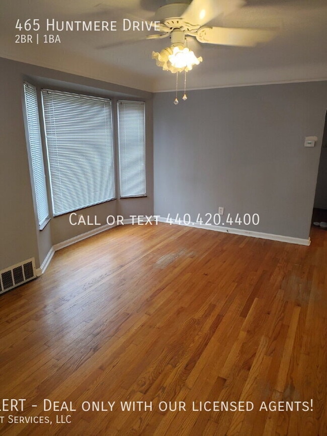 Foto del edificio - 465 Huntmere Dr