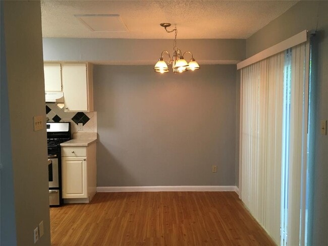 Foto del edificio - 1312 Southport Dr