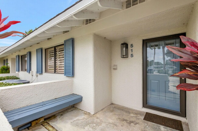 Building Photo - 515 Club Dr