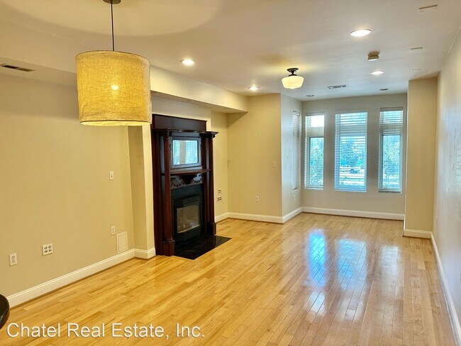 Foto del edificio - 2 br, 2 bath House - 115 New York Avenue, ...