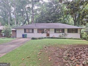 Building Photo - 812 Whelchel Dr