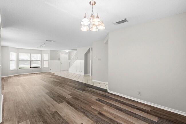 Foto del edificio - 2312 Newoak Park