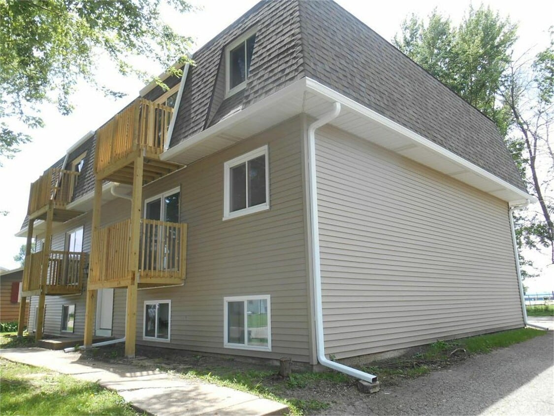 Foto del edificio - 6520-1