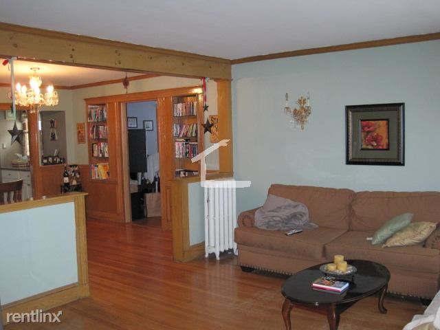 Building Photo - 90 Oakland St